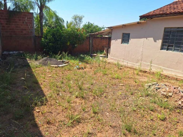 Vende-se imovel residencial Perciliano Gomes de Souza em Lucélia – SP