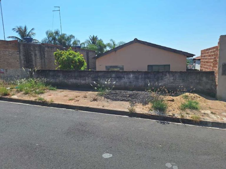 Vende-se imovel residencial Perciliano Gomes de Souza em Lucélia – SP