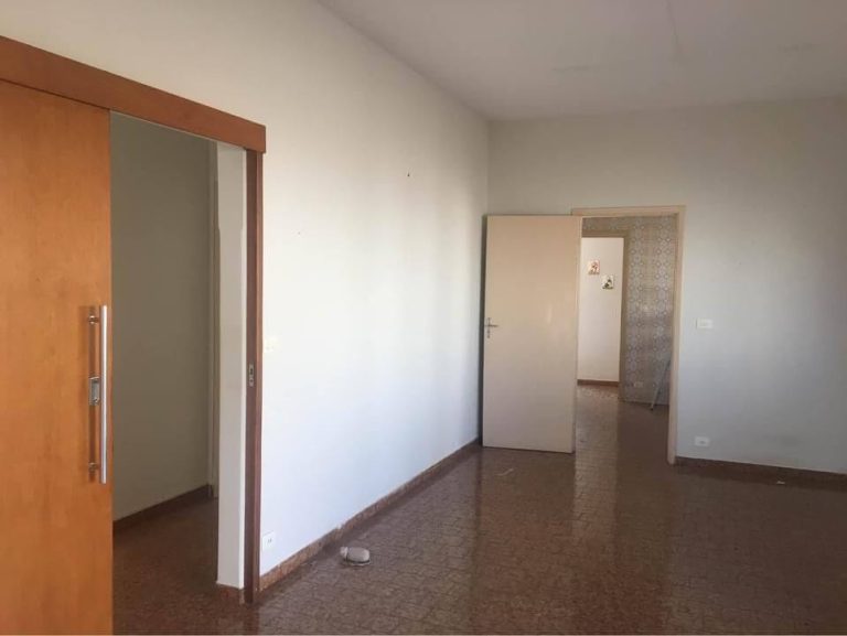 Vende-se imóvel residencial no centro de Lucélia-SP