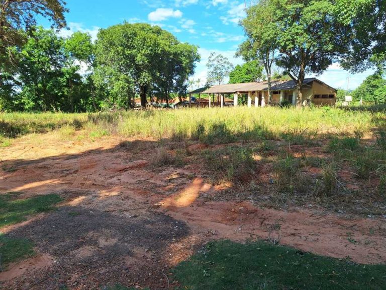 Vende-se terreno urbano no Bairro União em Lucélia-SP