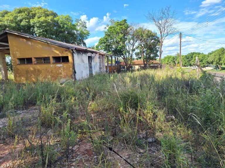 Vende-se terreno urbano no Bairro União em Lucélia-SP