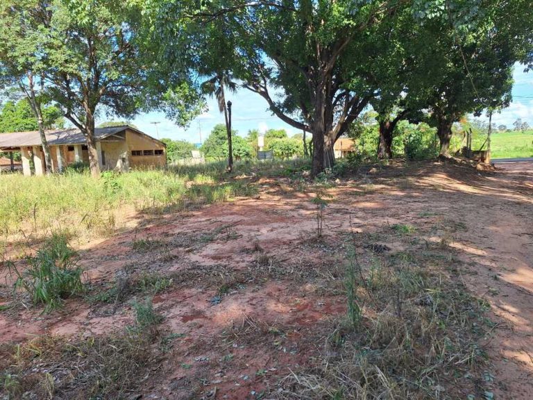 Vende-se terreno urbano no Bairro União em Lucélia-SP