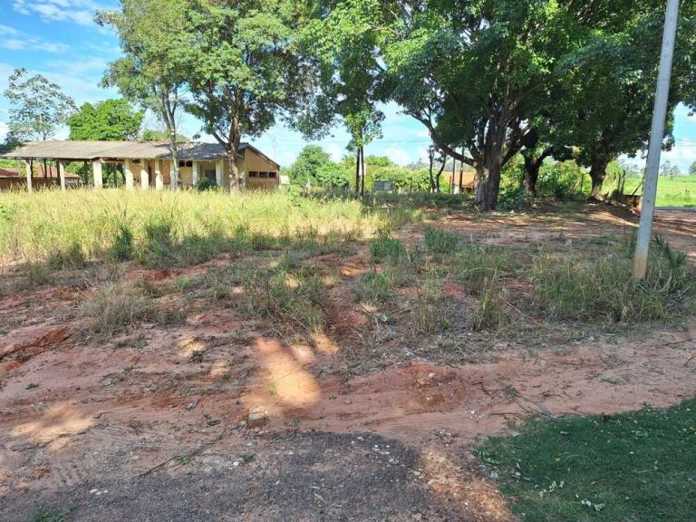 Vende-se terreno urbano no Bairro União em Lucélia-SP