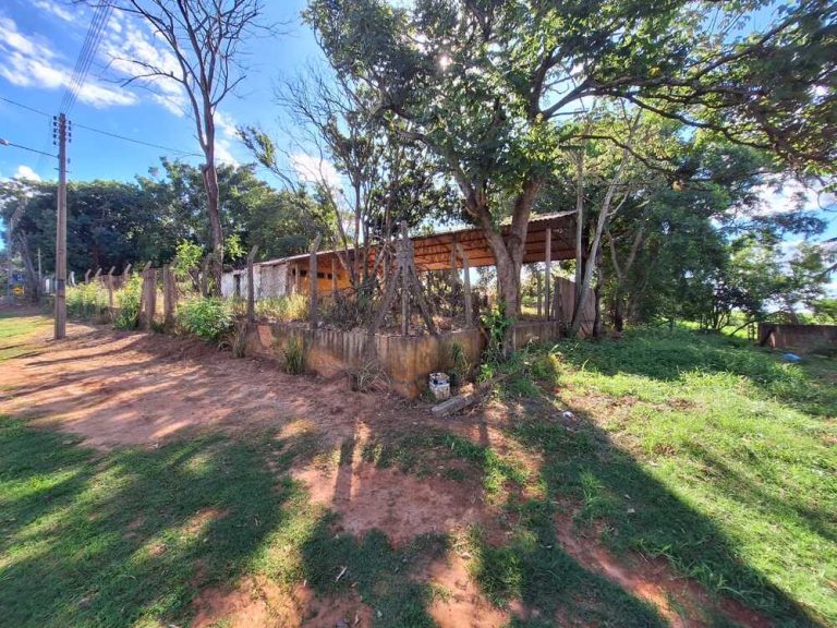 Vende-se terreno urbano no Bairro União em Lucélia-SP